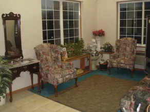 Townhouse Inn & Suites Omaha - Lobby