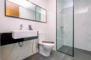 Nice And Strategic 1Br At Ciputra World 2 Apartment - Salle de bain