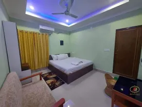 Hotel Aayes & Resort - Room