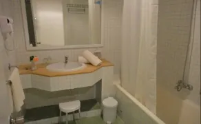 Palmyra Holiday Resort & Spa - Bad