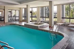 Courtyard by Marriott Mississauga-Airport Corporate Centre West - Piscine