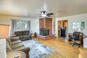 Orland Home w/ Pool! Near Park, Tennis & Dtwn - Interior