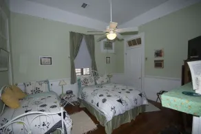 The Burgundy Bed and Breakfast - Chambre