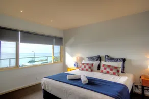 Pierview Apartments - Room