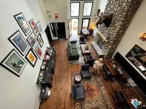 Hotel Frisco - Coin salon dans le hall