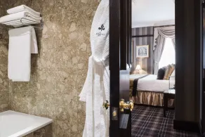 The Vermont Hotel Newcastle - Baño