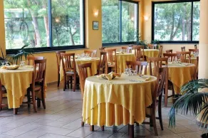 Villaggio Pineta Petto Bianco - Restaurang