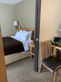 The Antler Lodge - Gardiner - Chambre