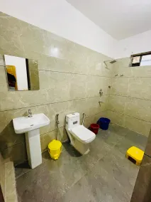 Murdeshwar Comforts - Bathroom
