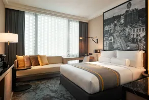 Hotel Stripes Kuala Lumpur, Autograph Collection - Room