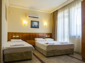 Tal Beach Hotel - Chambre