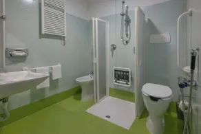 Romeo e Giulietta Residenze check-in presso Hotel Toscanini - Bathroom