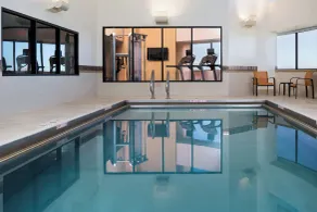 Courtyard by Marriott Minneapolis Downtown - Piscine