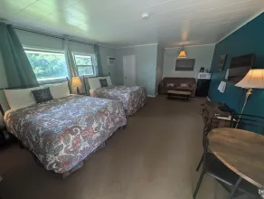 Pinewood Inn - Camera
