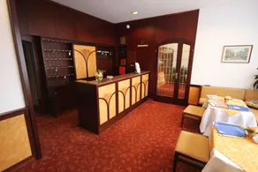 Hotel Bad Pyrmonter Hof - Eingangsbereich