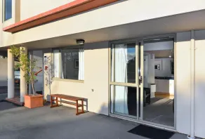 Anika Motel - Exterior