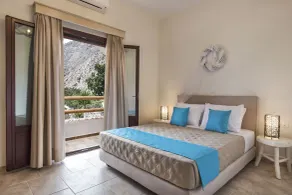 Summer House Collection - A Secluded Getaway - Room