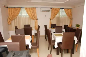 BEN AUTO Hotel - Restaurant