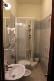 Galleria Rooms & Apartments Smart Stay nel cuore di Frascati - Badezimmer