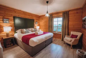 Merklands Wood Luxury Lodges - Room