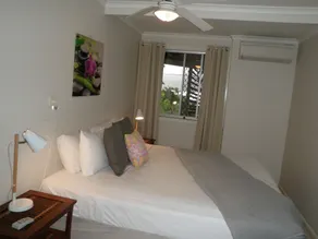 Airlie Apartments - Zimmer