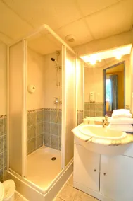 Hôtel & Résidence Avermes - Badeværelse