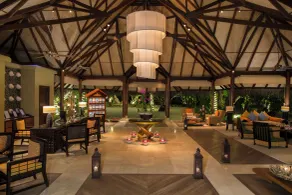 Taj Exotica Resort & Spa, Maldives - Free Airport Transfers - Réception