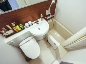 Hotel Livemax BUDGET Kanazawa-Idaimae - Badezimmer