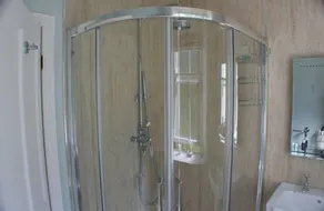 Craig Y Glyn - Bathroom