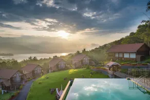 Au Revoir Wellness Resort, Malampuzha - Pool