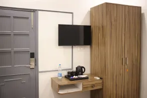 Gallivanto Inn - Rohini - Room