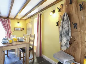 Tyn Llwyn Cornel - Eget kök