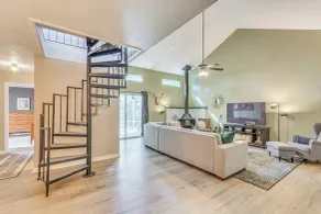 Cottage Vibes in Shalimar! Pet-friendly Townhome - Innenbereich