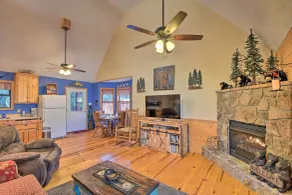 Family-Friendly Cabin ~ 1 Mile to Hike & Swim! - Interiør