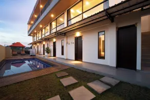 Lunaire Guest House - Pool