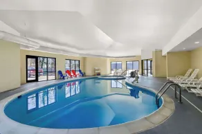 Comfort Suites Salem-Roanoke I-81 - Piscine