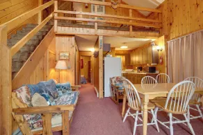 'buckhorn' - Slopeside Iron River Cabin w/ Sauna - Interiör