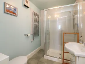 Eden Bay Retreat - Bathroom