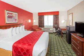 Baymont by Wyndham Decatur IL North - Chambre