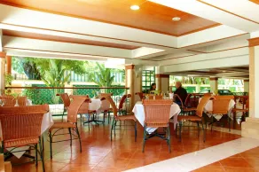 Royal Ivory Sukhumvit Nana - Restaurant