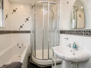 Altair - Bathroom