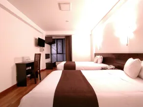 Illas Inn - Rum