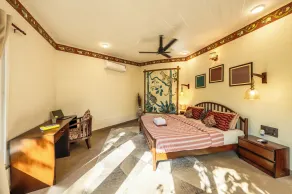 Jungle Ghar,Pachmarhi - Room