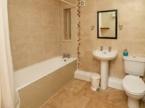 Hill Top Cottage - Bathroom