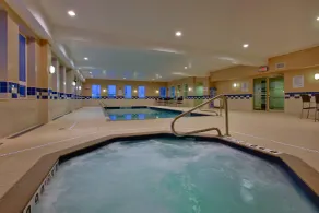 Comfort Inn & Suites - Pool