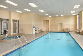 Embassy Suites Boston Logan Airport - Piscine