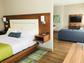 Best Western Plus Mont-Laurier - Chambre