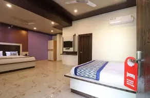 Hotel YashoGopal Resortico - Room