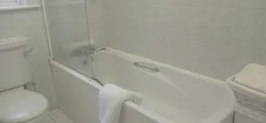 High Tide - Bathroom