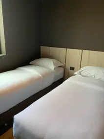 One Nk Apartments - Room